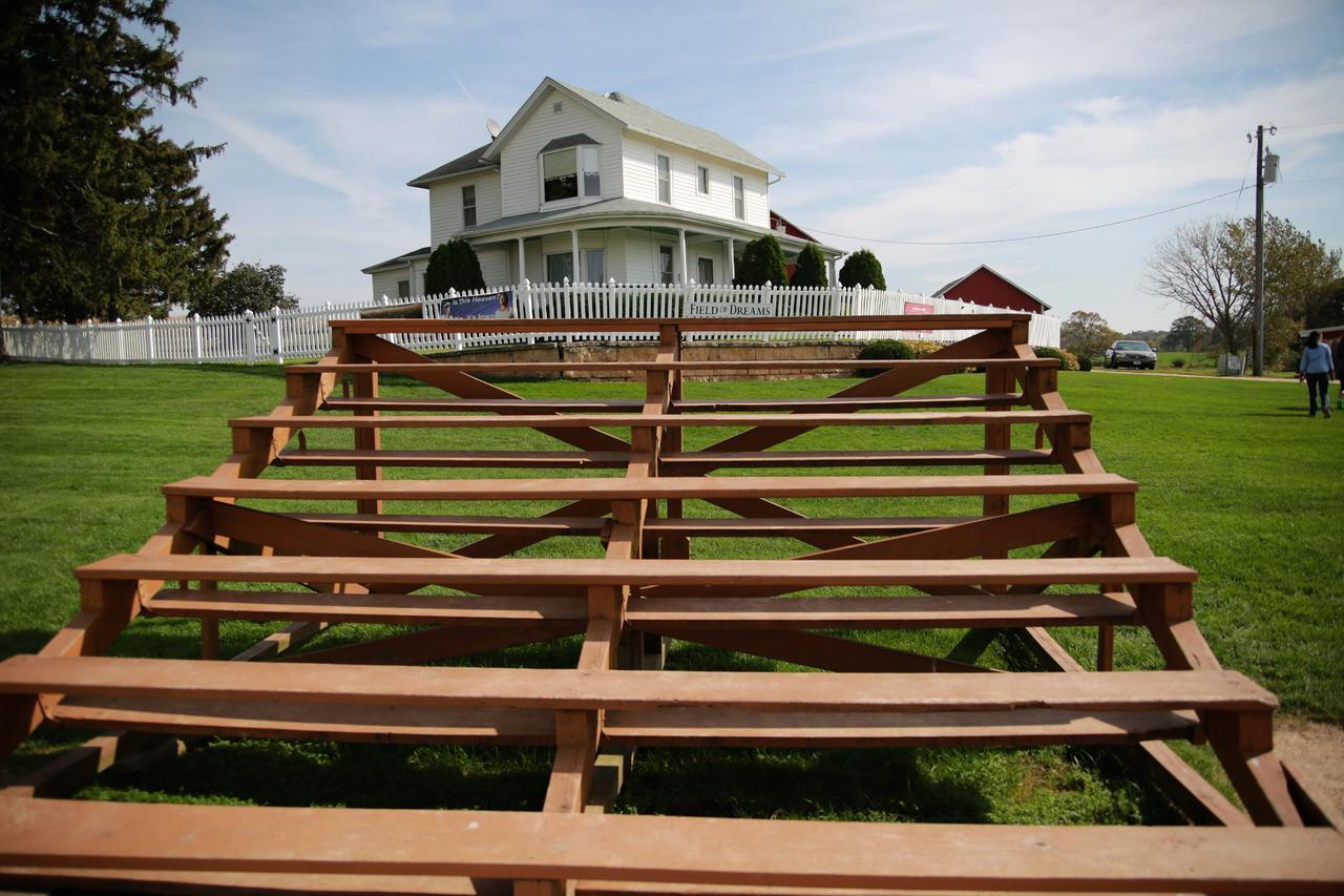 Field Of Dreams House Appartement Dyersville Buitenkant foto