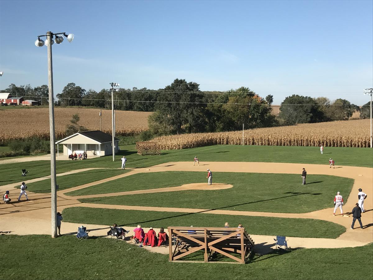 Field Of Dreams House Appartement Dyersville Buitenkant foto